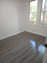 176 Myrtle Ave in Jersey City, NJ - Building Photo - Building Photo
