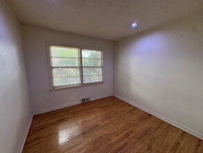 3709 23rd St in Lubbock, TX - Foto de edificio - Building Photo