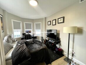 106 Berkshire St, Unit 8 in Cambridge, MA - Building Photo - Building Photo