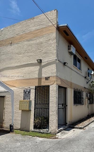 property at 927 NW 7th Ct