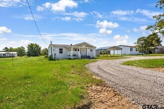 17982 County Rd 4104 in Lindale, TX - Building Photo - Building Photo