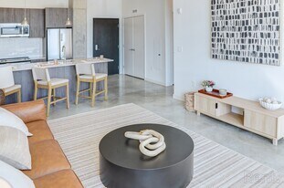 The Anthem at Square 10 in New Haven, CT - Building Photo