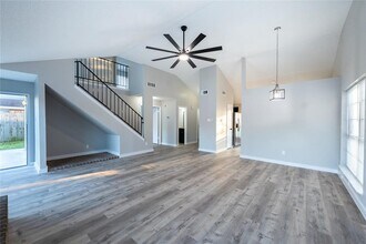 4714 Glenvillage St in Houston, TX - Building Photo - Building Photo