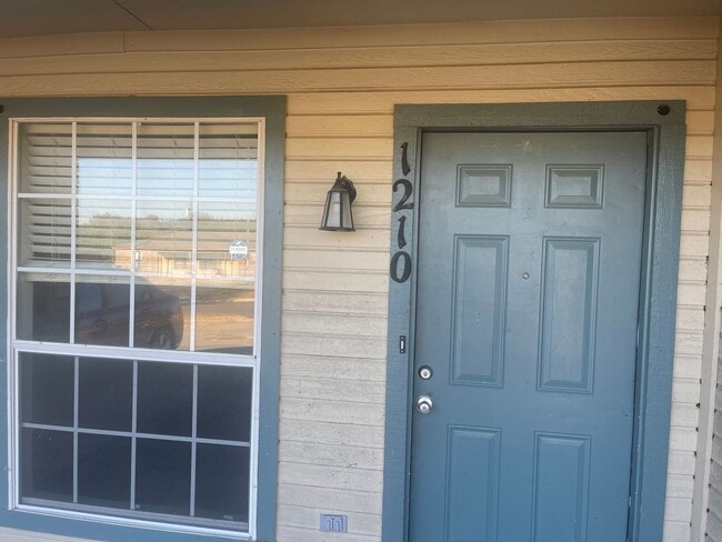 property at 1210-1212 Walt Morgan Cir