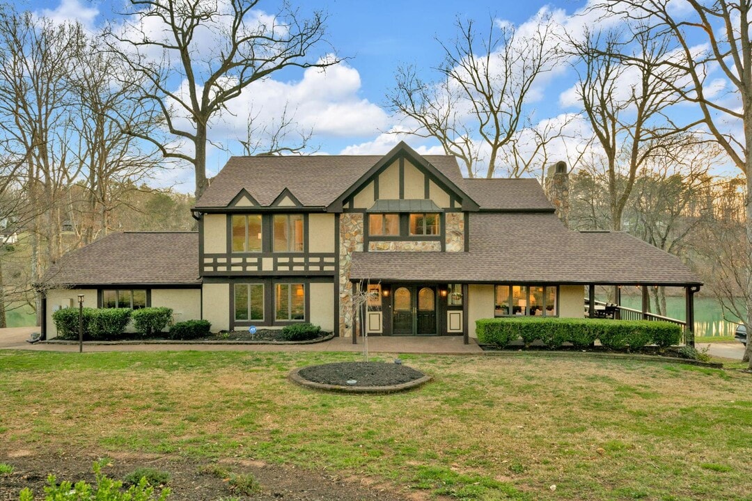 1035 Panther Creek Rd in Morristown, TN - Building Photo