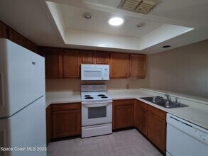 3020 Dunhill Dr in Cocoa, FL - Building Photo - Building Photo