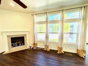 2815 W 1375 N in Layton, UT - Building Photo - Building Photo