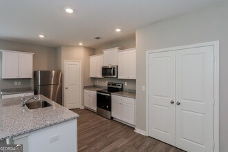 522 Firethorn Ct in Villa Rica, GA - Building Photo - Building Photo