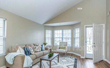332 Bradford Colony Dr in Lexington, KY - Building Photo - Building Photo