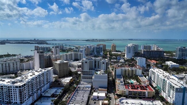 100 Central Ave in Sarasota, FL - Building Photo - Building Photo