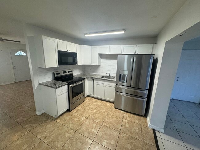 820 Juanita Cir in Melbourne, FL - Building Photo - Building Photo