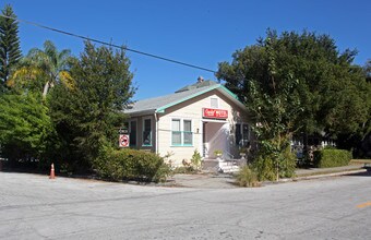 1057 7th Ave N in St. Petersburg, FL - Foto de edificio - Building Photo