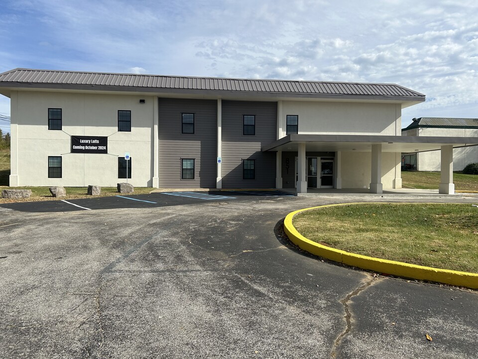 Juniper Hills Apartments in Frankfort, KY - Foto de edificio