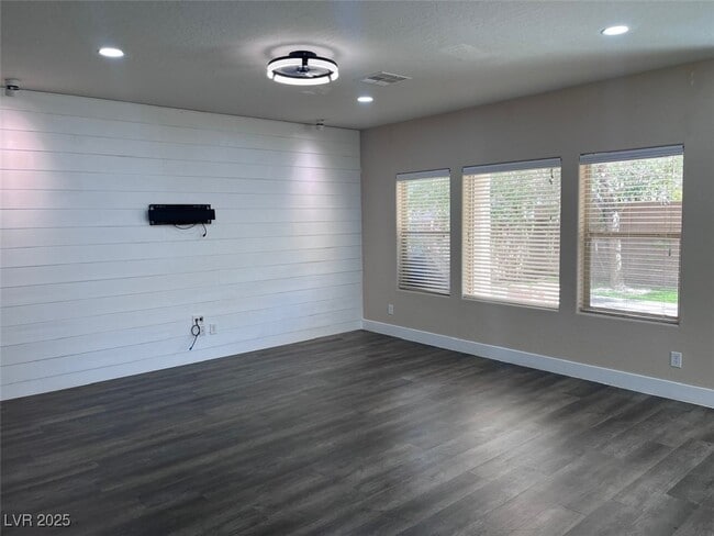 2624 Valbonne Terrace in Henderson, NV - Foto de edificio - Building Photo