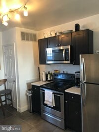 3005 W Girard Ave photo'