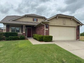 3512 Frederick Dr in Norman, OK - Building Photo