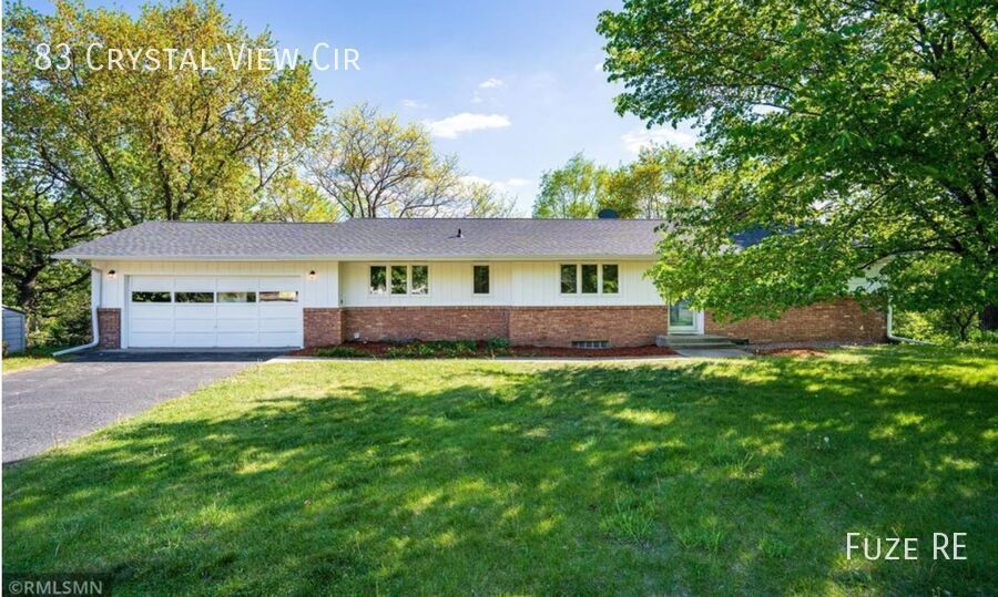 83 Crystal View Cir in Burnsville, MN - Building Photo
