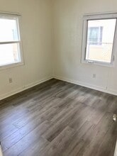 1030 E La Palma Dr in Inglewood, CA - Building Photo - Building Photo