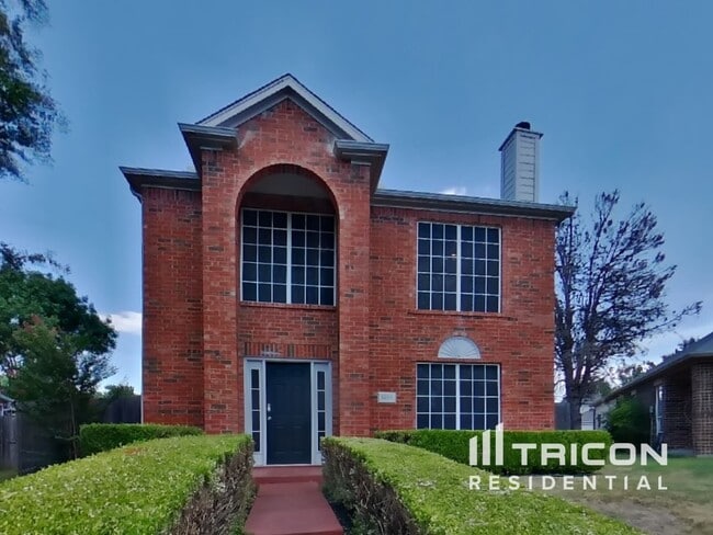 1204 Shakleford Cir in Cedar Hill, TX - Building Photo - Building Photo