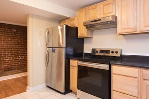 412 W Marshall St in Richmond, VA - Building Photo