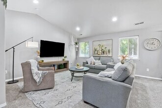 2023 E Elm Grove Dr, Unit ID1460911P in Nampa, ID - Building Photo - Building Photo