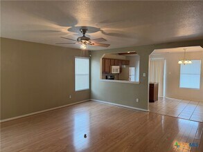 2300 Maedell Dr in Killeen, TX - Building Photo - Building Photo