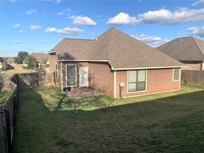 807 Cobble Gate Dr in Brenham, TX - Building Photo - Building Photo