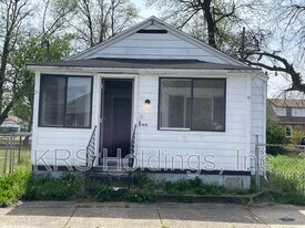 1014 43rd St in Newport News, VA - Building Photo