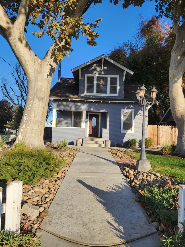 2616 Colorado Ave in Turlock, CA - Building Photo - Building Photo