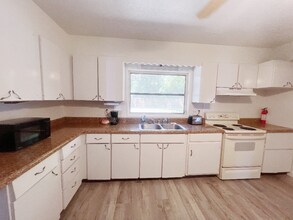 9604 4th Ave in Orlando, FL - Building Photo - Building Photo