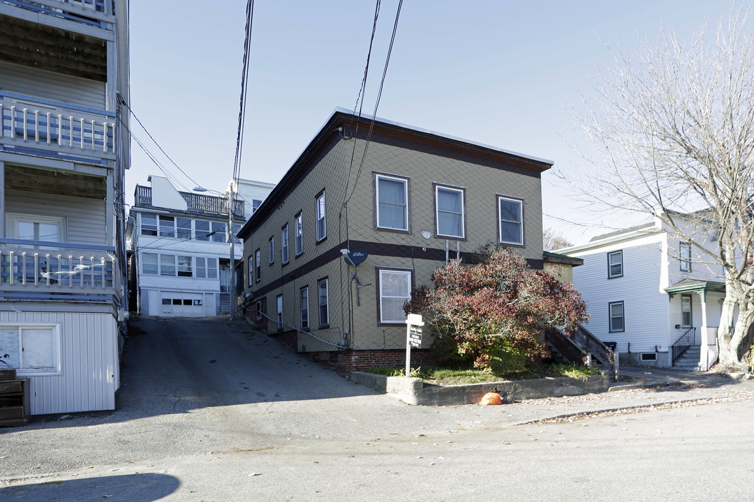 60-66 Green St in Biddeford, ME - Foto de edificio