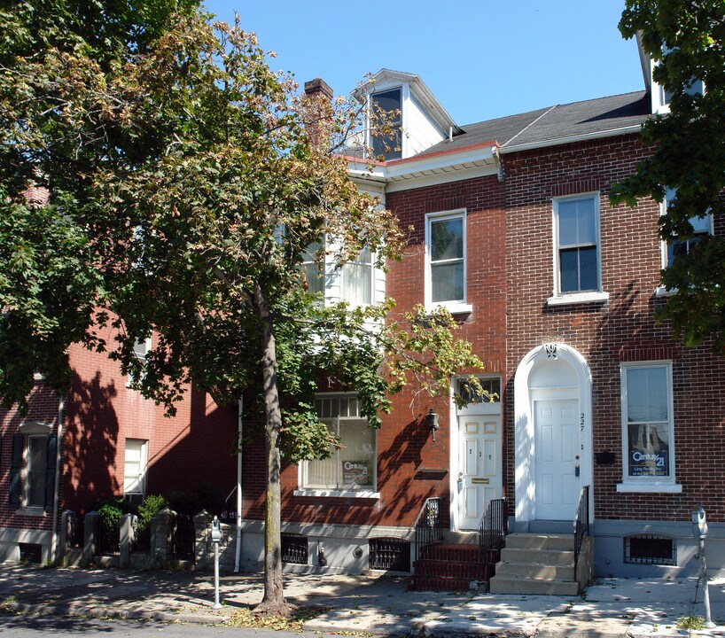 229 N 9th St in Allentown, PA - Building Photo