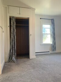 211 Pershing Ave N photo'