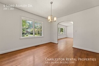 4 Lord Ashley Dr in Charleston, SC - Building Photo - Building Photo
