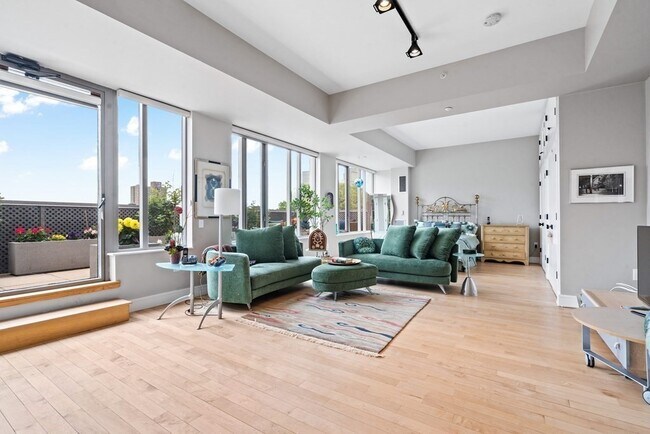 property at 1313 Washington St