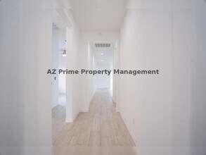 16512 W Desert Ln in Goodyear, AZ - Building Photo - Building Photo