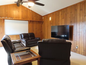 830 E Tularosa Ave in Orange, CA - Building Photo - Building Photo