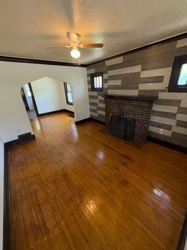 519 N Johnston Ave in Rockford, IL - Building Photo - Building Photo