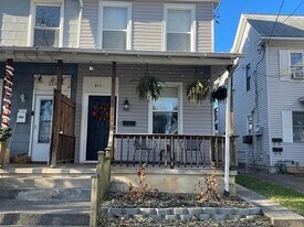 211 Herman Ave in Lemoyne, PA - Building Photo
