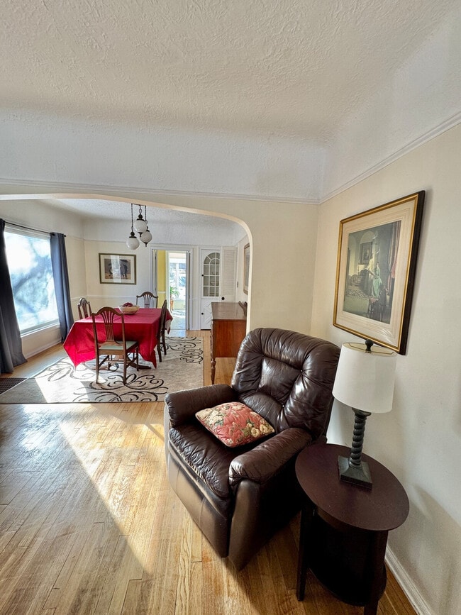 property at 3574 Lynnfield Rd