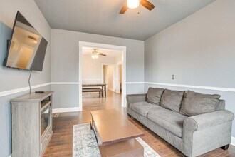 7442 S Ingleside Ave in Chicago, IL - Building Photo - Building Photo