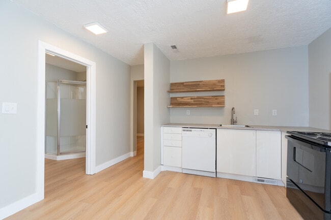 2527 Porter Ave, Unit 2 in Ogden, UT - Building Photo - Building Photo