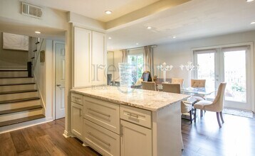 124 Cambridge Pl Dr in Little Rock, AR - Building Photo - Building Photo