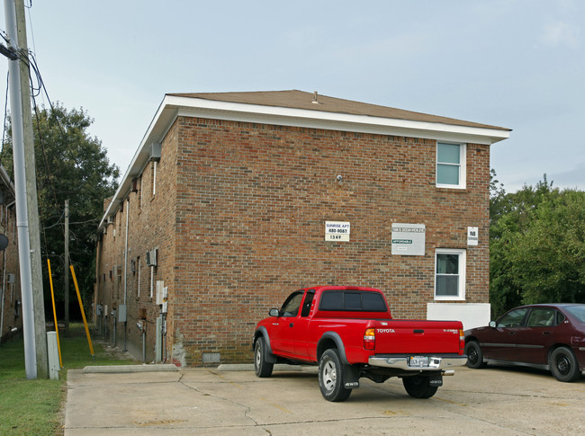 Sunrise Apartments in Norfolk, VA - Foto de edificio - Building Photo