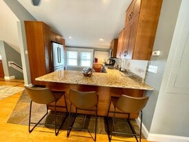 247 Savin Hill Ave, Unit 3 in Boston, MA - Building Photo