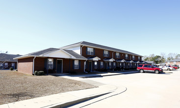 Cottage Park Apartments in Bay Minette, AL - Building Photo - Building Photo