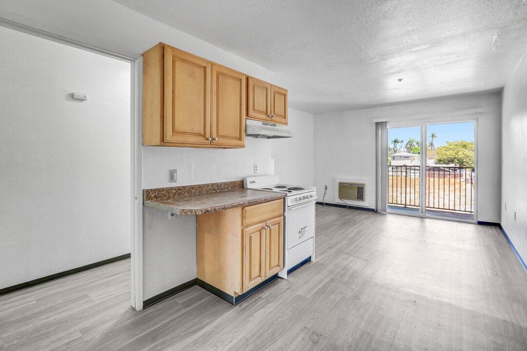 SOUTHERN HIGHLANDS in National City, CA - Building Photo