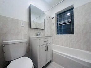 5064 N Wolcott Ave in Chicago, IL - Building Photo - Building Photo