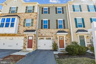 2907 Shaws Rd, Unit 205 in Edgemere, MD - Building Photo - Building Photo