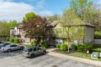 Northampton Village Apartments in Indianapolis, IN - Foto de edificio - Building Photo